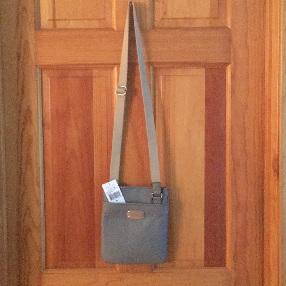 Michael kors crossbody bag
